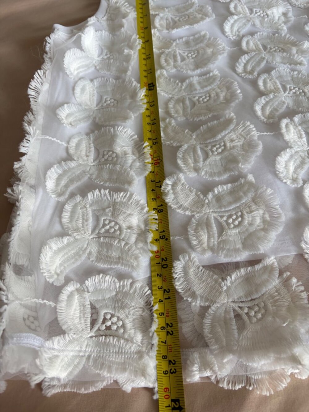 H&M White Floral Appliqué Mesh Sleeveless Top Size Medium - Picture 11 of 11